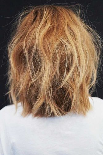 Messy Blonde Shoulder Length Bob Hairstyle #mediumhair #bob #messyhair