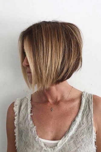 Middle Parted Layered Bob Haircut #shorthaircuts #bobhaircut #layeredhaircut #haircuts
