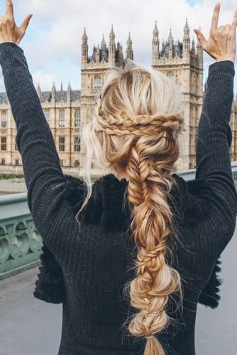 Pretty Braided Hairstyles for Prom picture 4