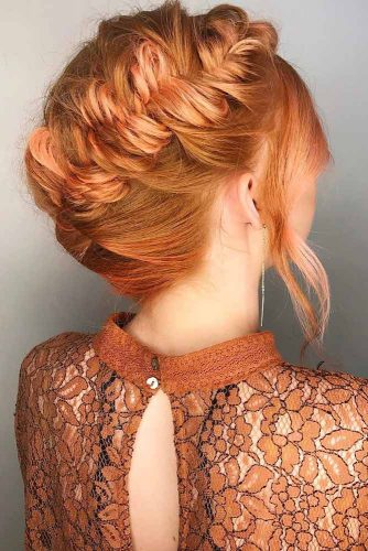 Pretty Medium Hairstyles for Valentines Day picture1