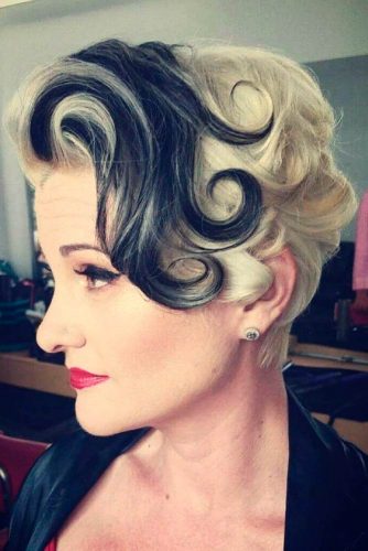 Retro Curly Style #retrohairstyle #curlyhair