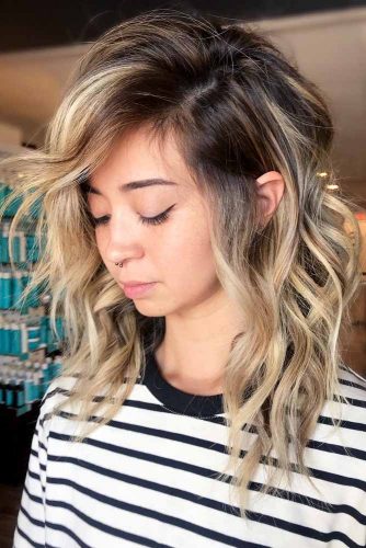 Shag Haircut With Side Bangs #shaghairstyles #shaghaircuts #mediumlength #hairstyles #blondehighlights