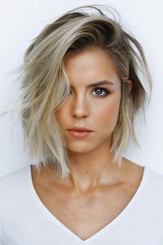 Short Messy Bob With Side Part #shorthaircuts #shorthairstyles #shortbob #messybob