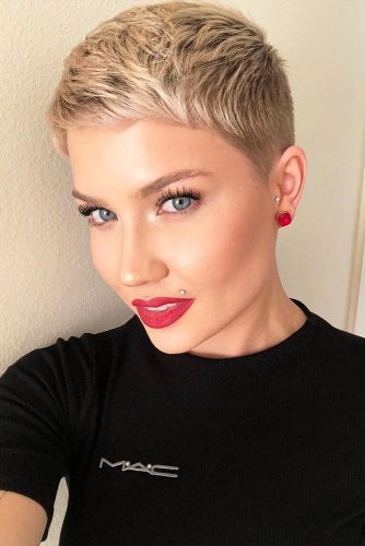 Short Textured Blonde Pixie #blondehair #pixie @shorthair