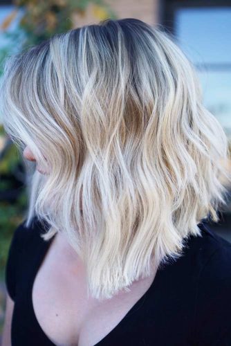 Shoulder Length Blonde Bob Haircut #shoulderlengthhair #mediumhairstyles #hairstyles #wavyhair #longbob