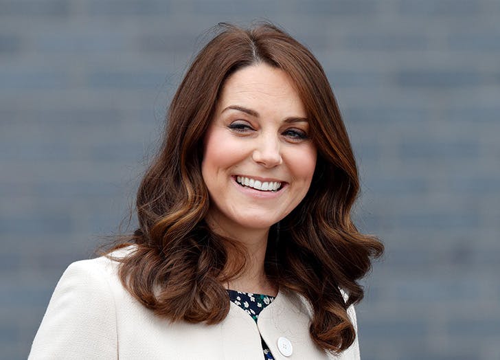 shoulder length wavy hair kate middleton