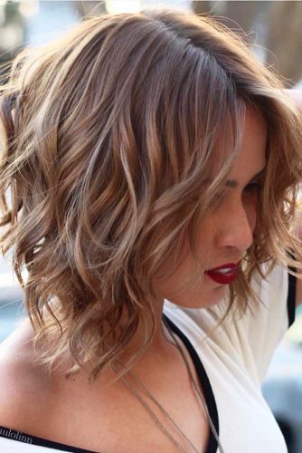 Shoulder Length Wavy Hairstyles picture1