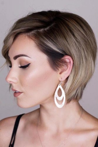 Side Parted Bob Magic Power Of Short Hair #shorthairstyles #shorthair #hairstyles #bobhairstyles 