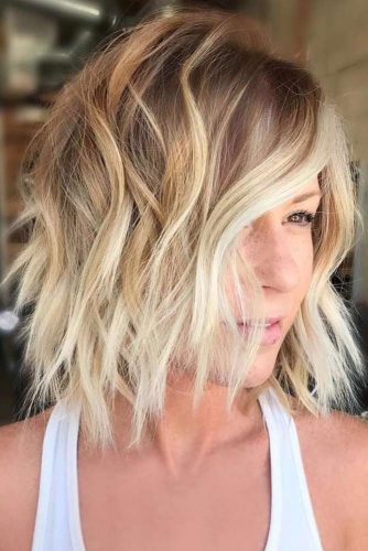 Side Parted Layered Blonde Haircut #shaghairstyles #shaghaircuts #mediumlength #hairstyles #blondehair