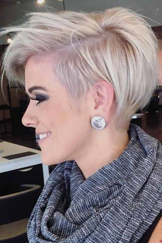 Side Parted Pixie Haircut #haircutstyles #haircuts #shorthaircuts #pixiehaircut