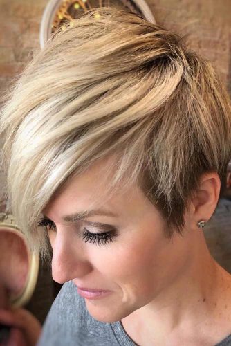 Side Parted Pixie Long Blonde #shorthaircuts #pixiecut #layeredhair #blondehair