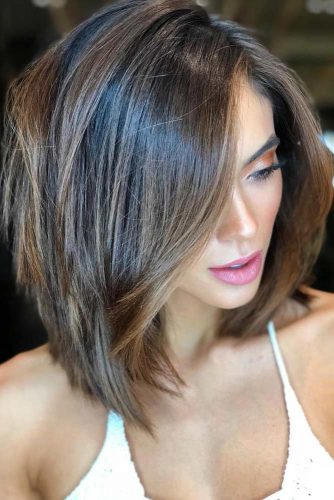 Side Parted Straight Layered Bob #shoulderlengthbob #bobhairstyles #hairstyles #mediumhairstyles #straighthair