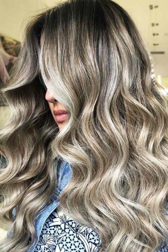 Silver and White Highlighted Hair Long #brunette #highlights #longhair #wavyhair