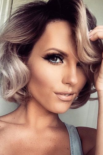 Slight Sensual Wavy Bob Hairstyles 