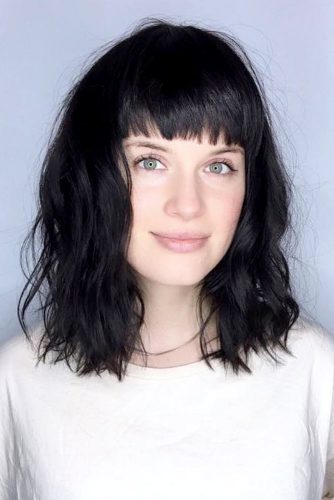 Stylish Ideas for Medium Hair with Bangs picture 2