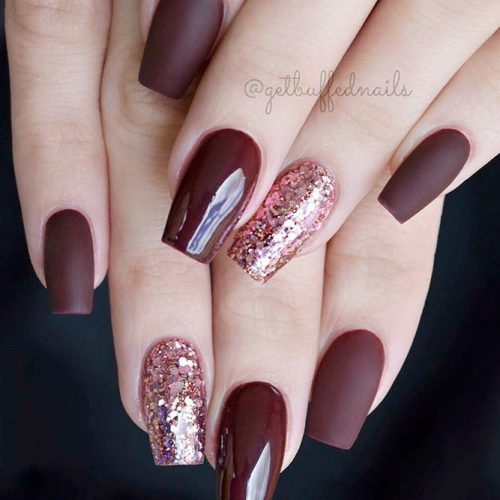 Stylish Matte And Glossy Burgundy Nails #mattenails #glitternails