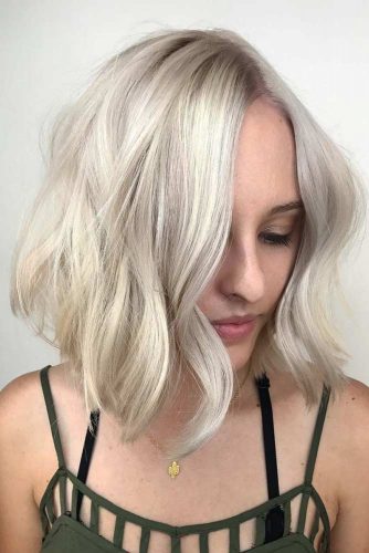 The Blonde Side Of Medium Bob Hairstyle #mediumhair #bobhaircut #platinumblonde