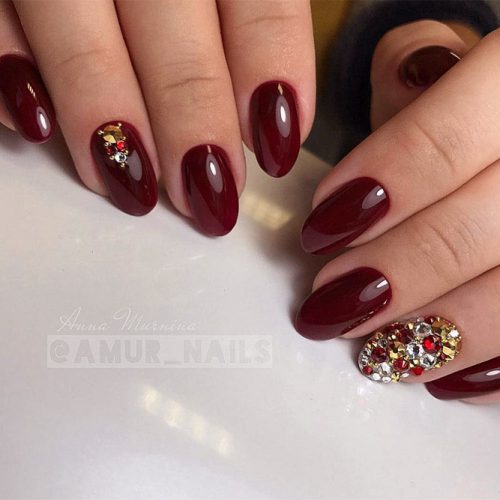 Trendy Burgundy Nail Ideas picture 6