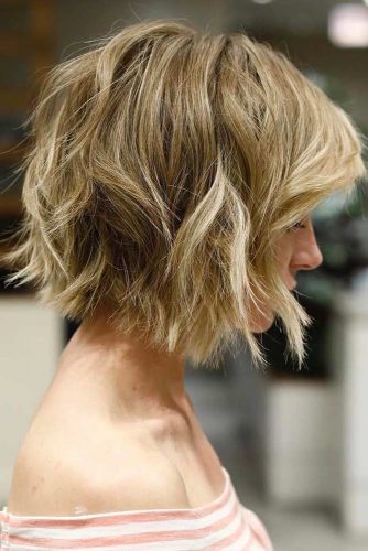 Trendy Textured Haircut for Your Wavy Hair picture 3