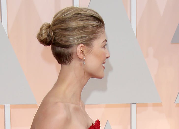 undercut hair rosamund pike13