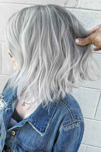 Upside Down Bob Hairstyle #invertedbob #wavybob #silverhair