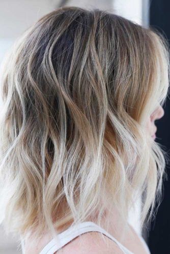 Wavy Messy Layered Hair #shoulderlengthhair #layeredhaircuts #mediumhair #haircuts