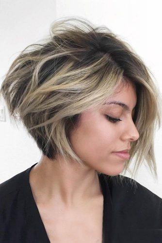 Wavy Short Inverted Bob Haircuts picture2