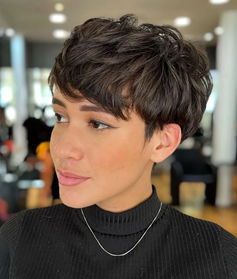 textured-layers-on-short-thick-brown-hair