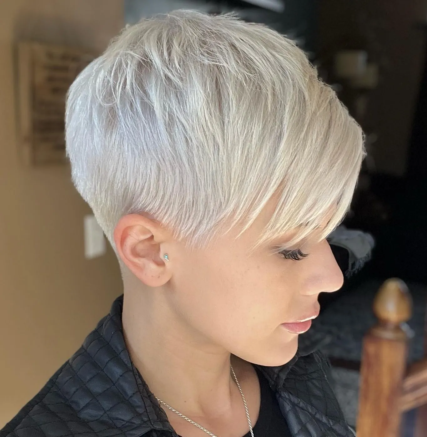 short-white-blonde-pixie-with-feathered-side-bangs
