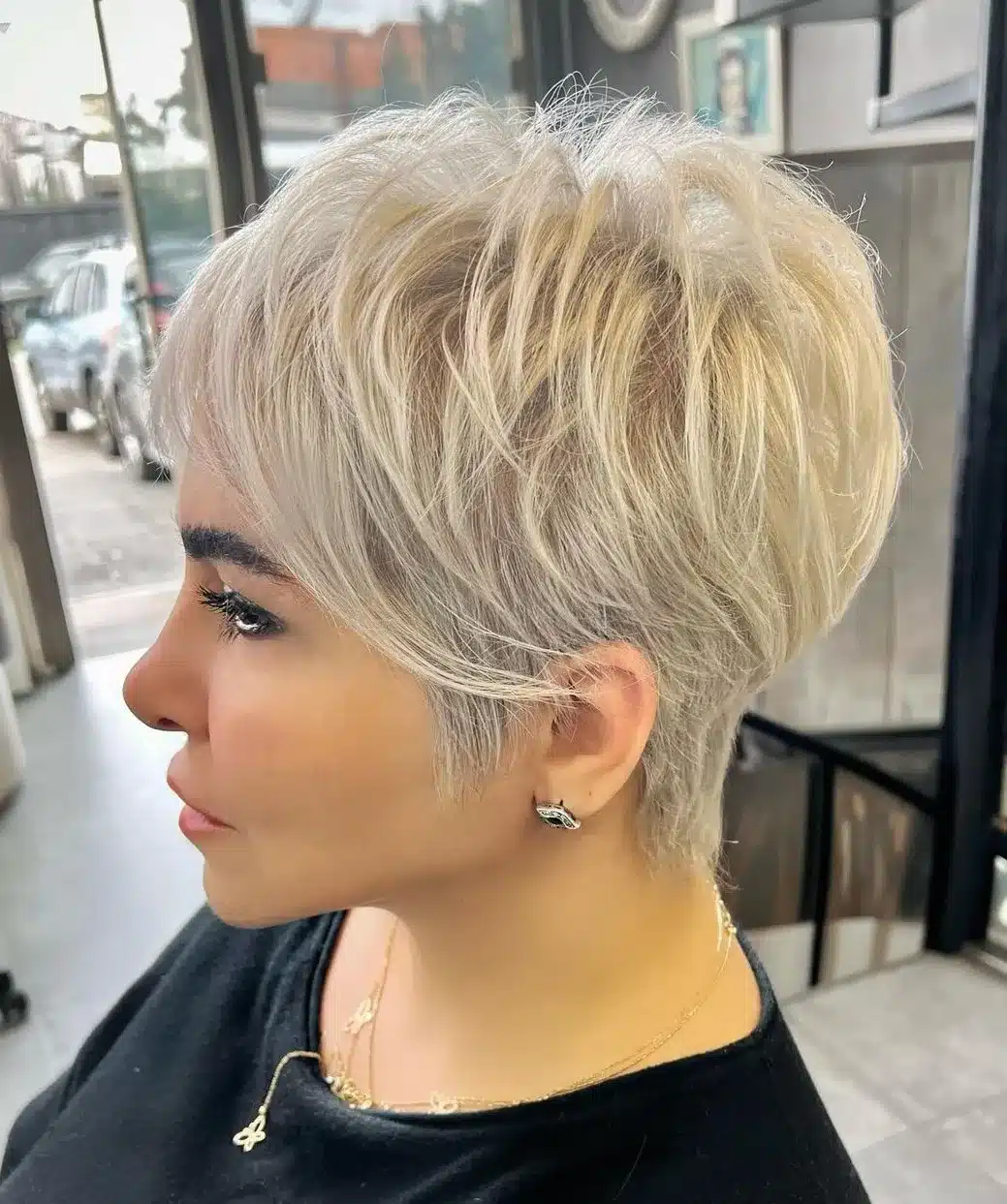 heavily-textured-platinum-blonde-pixie