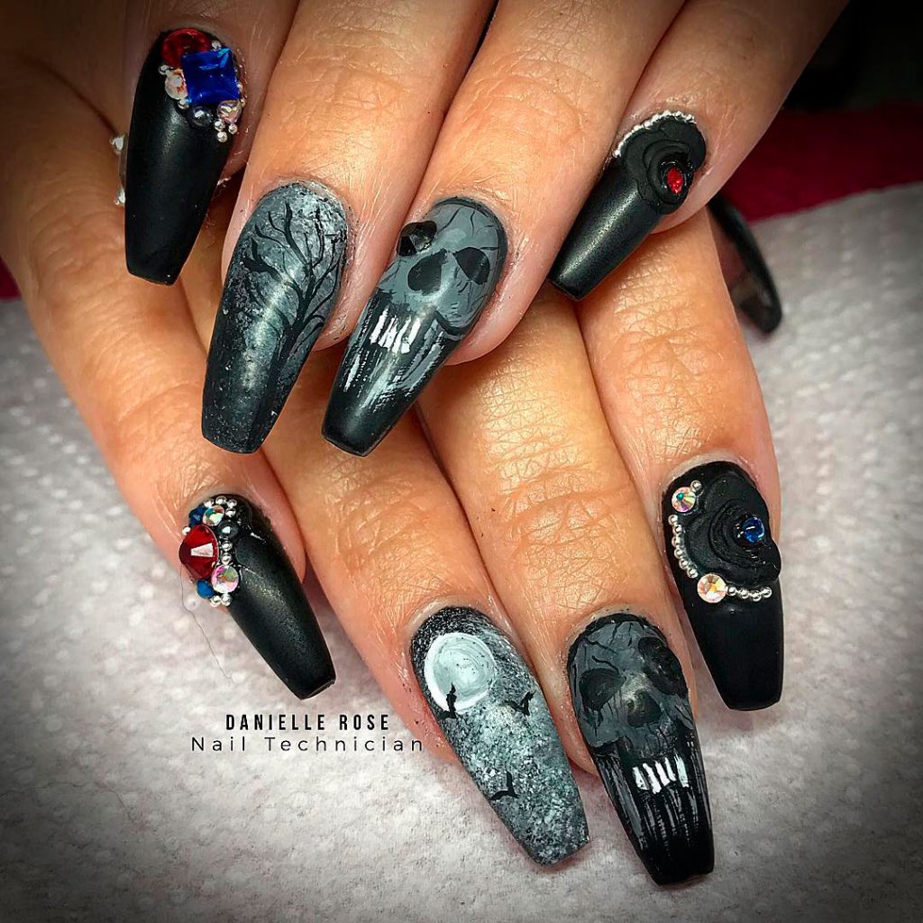 Creepy Black Halloween Nails!