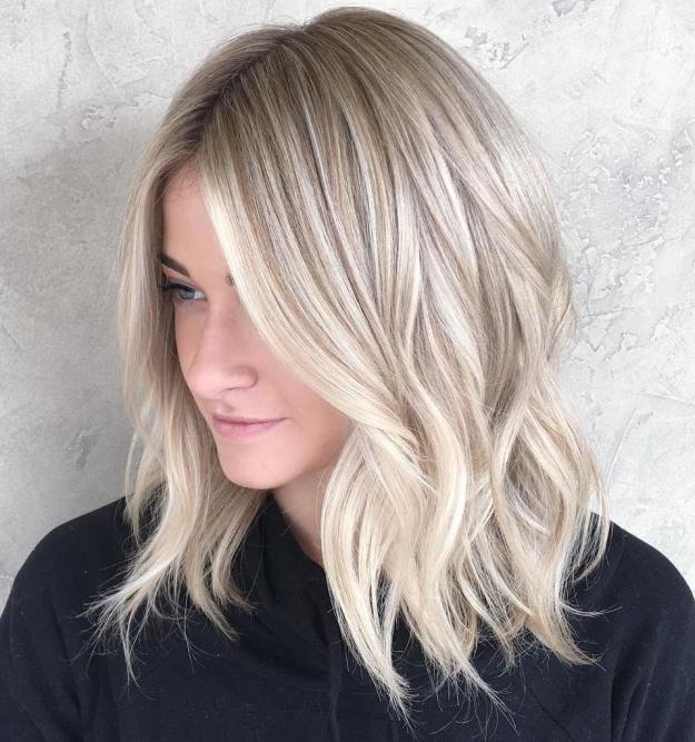 Blonde Wavy Lob With Highlights