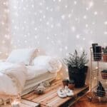 boho-bedroom-design-with-string-lights-bohobedroo