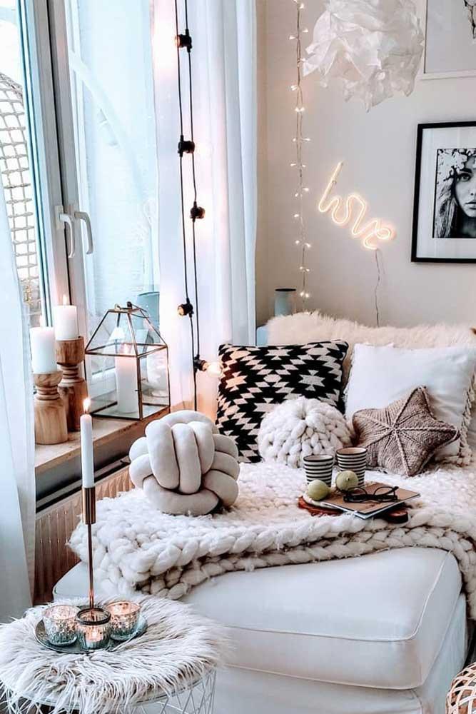 How to Decorate Your Bedroom With Lights #walldecor #futon