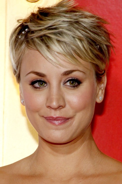 Feathery-Pixie-Hairstyles-For-Women