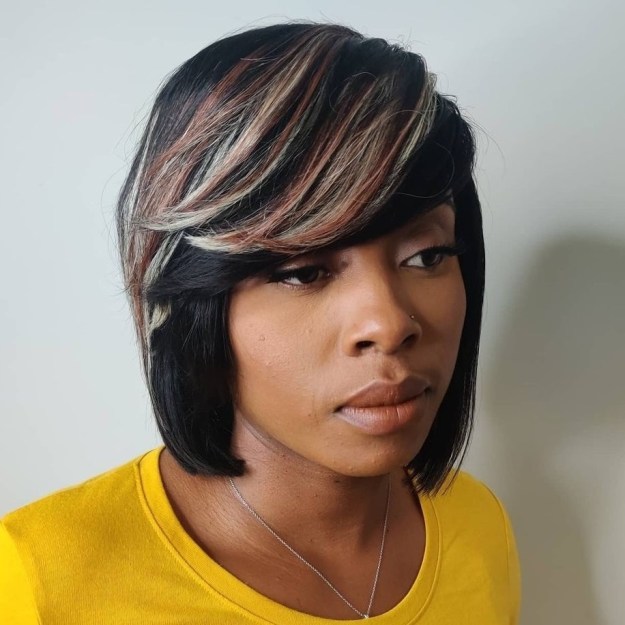 Oblique Bangs with Bright Highlights on Feathered Hair