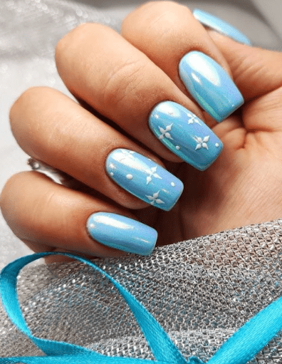 winter blue nails