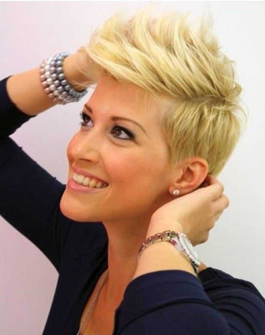 Faux Hawk Hairstyle: Women Short Hair