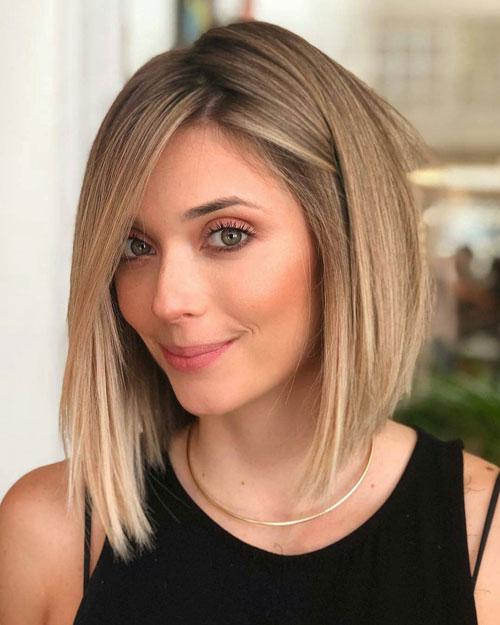 Reverse Bob with Side Bangs