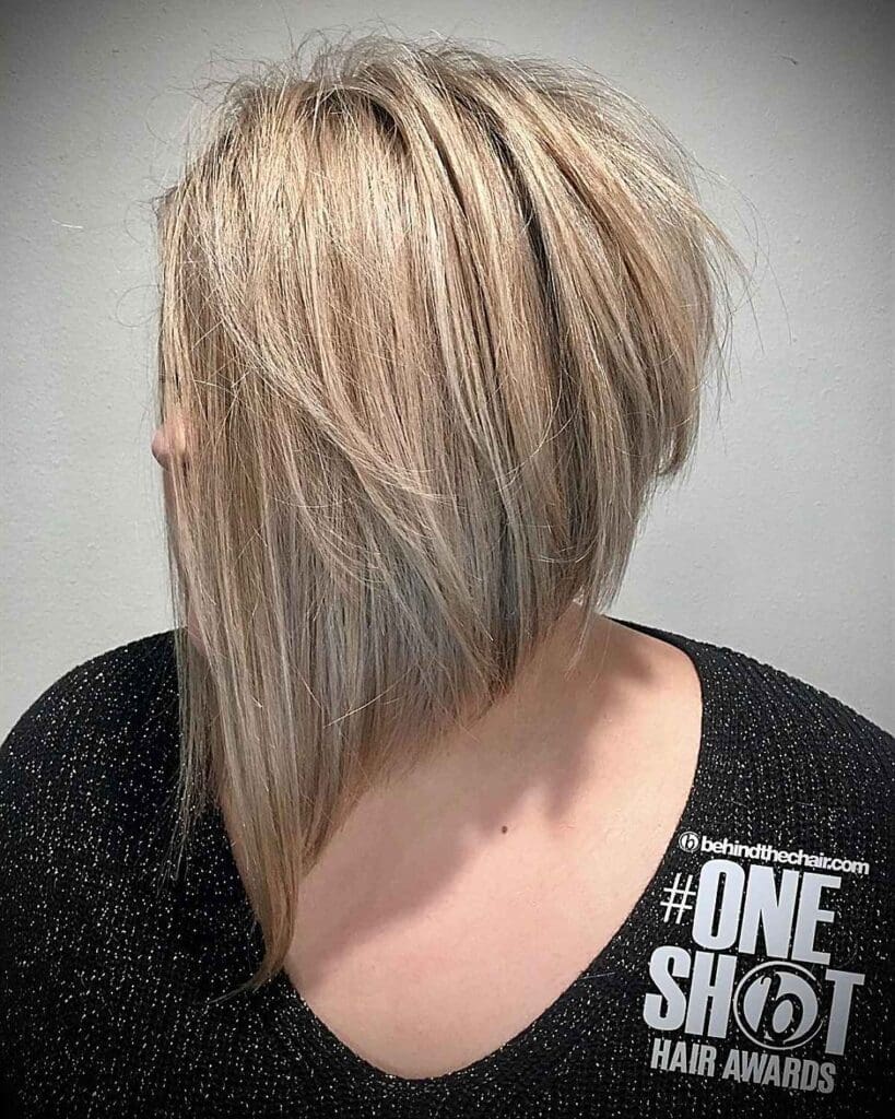 21 Stylish Short, Stacked Inverted Bob Haircut Ideas