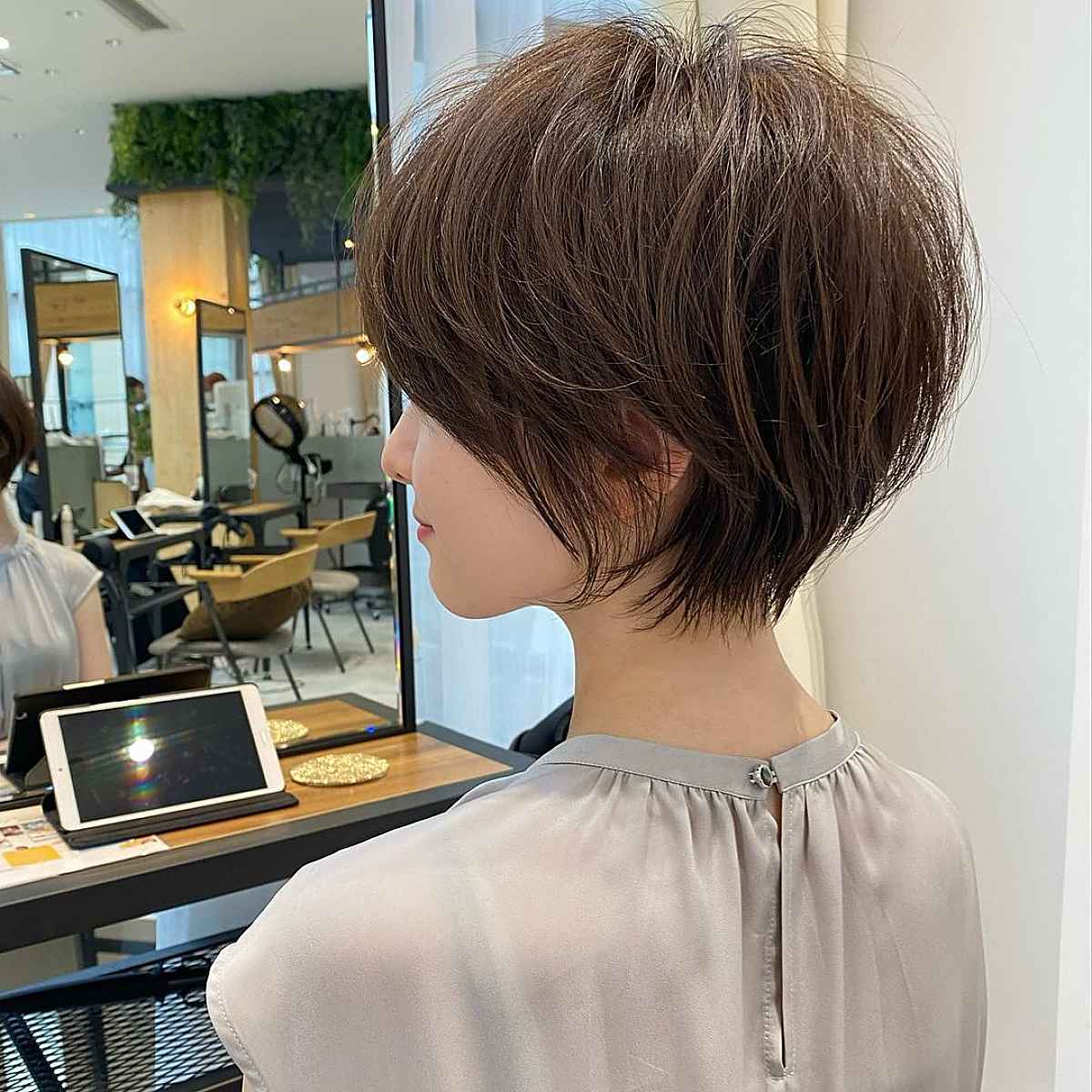 Jaw-Length Longer Pixie Bob