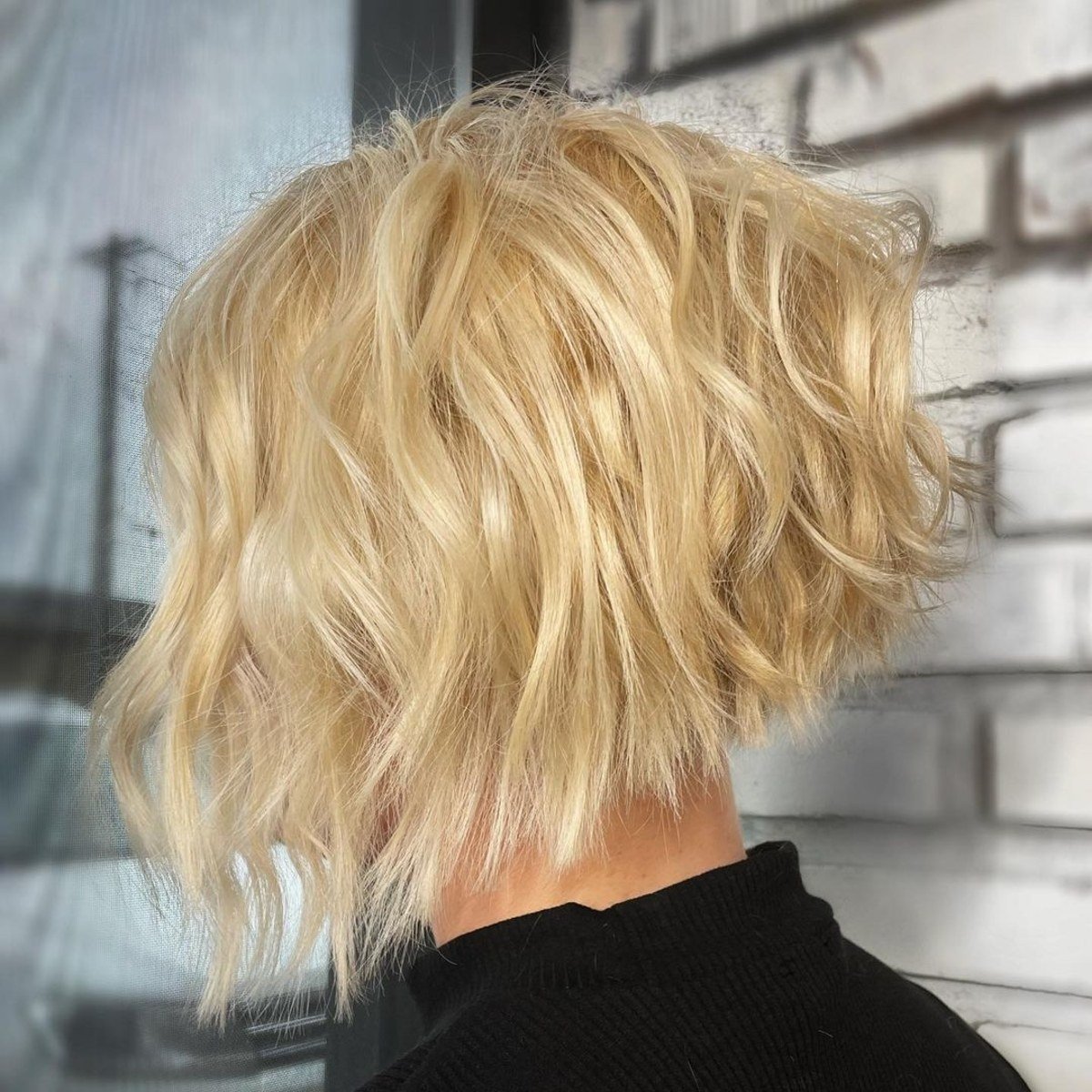 Messy Blonde Bob Hairstyle