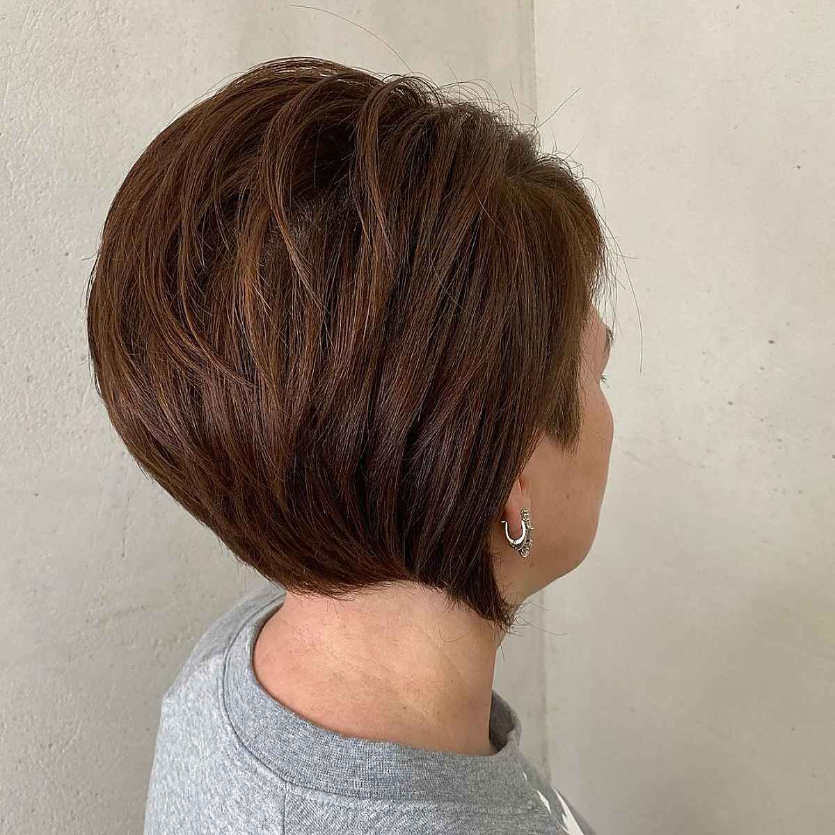 short stacked bob for thick hair