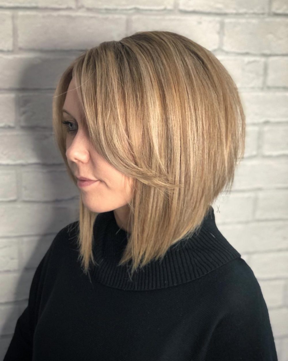 short textured stacked bob with side bangs