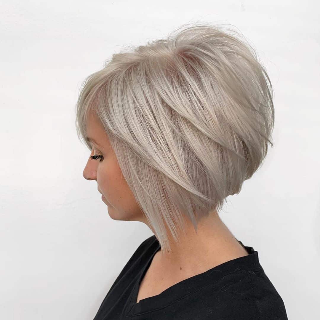Stacked inverted bob with layers