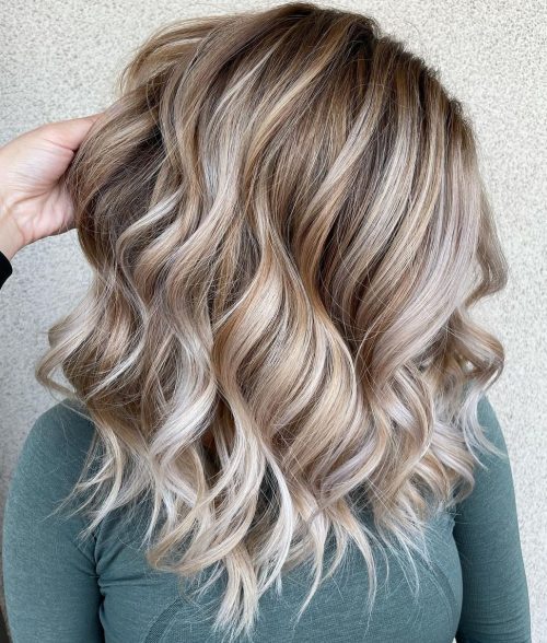 39 Inspirational Blonde Highlights Ideas for Effortlessly Chic Looks