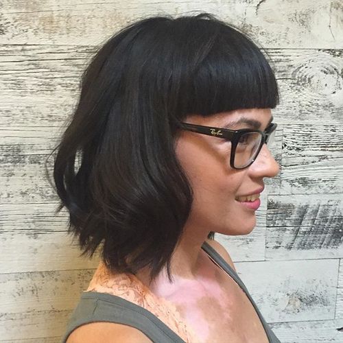 35 Most Universal Medium-Length Haircuts with Bangs