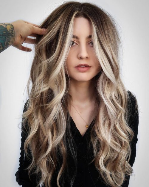 39 Inspirational Blonde Highlights Ideas for Effortlessly Chic Looks