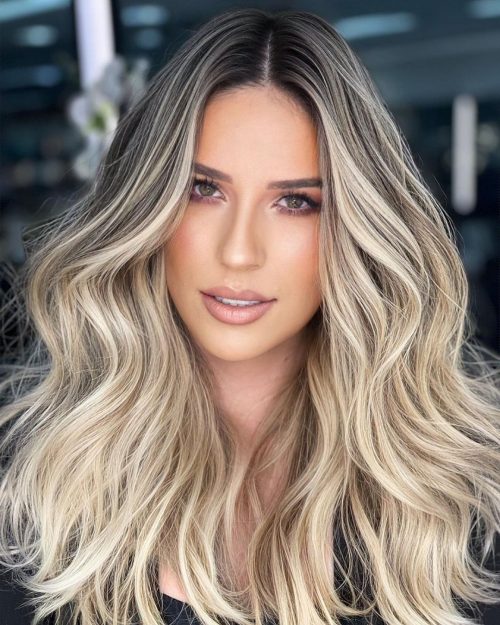 39 Inspirational Blonde Highlights Ideas for Effortlessly Chic Looks