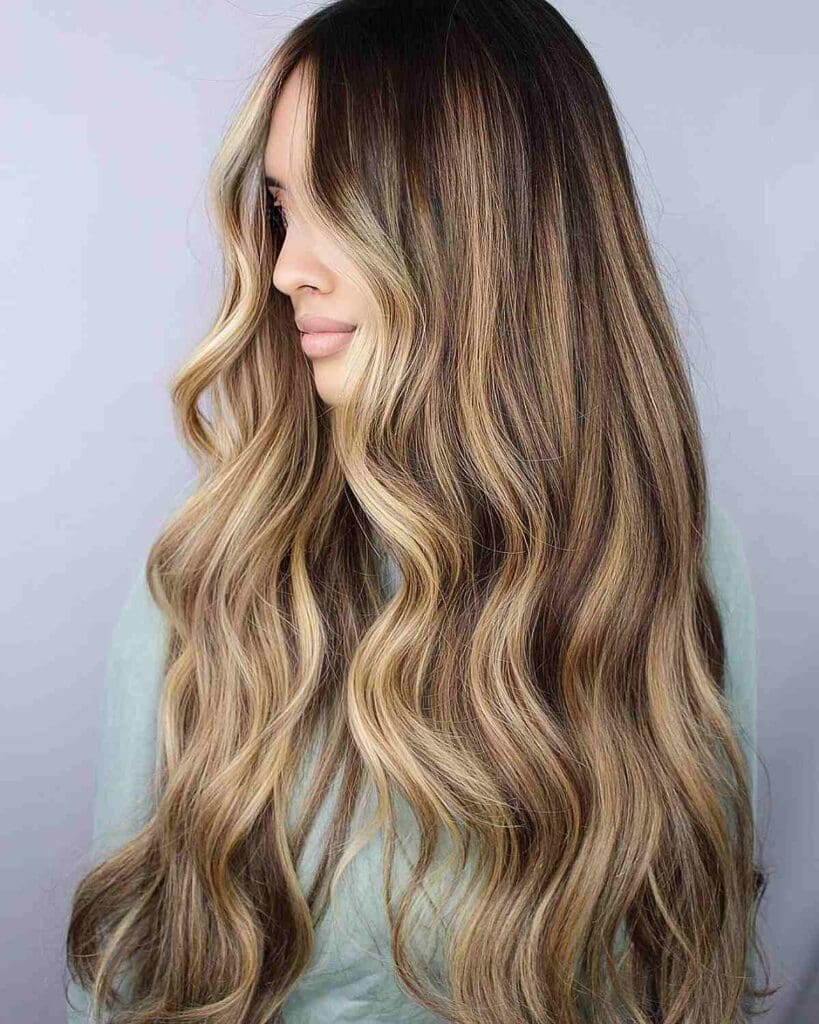 24 Gorgeous Dark Blonde Hair Colors to Try in 2025